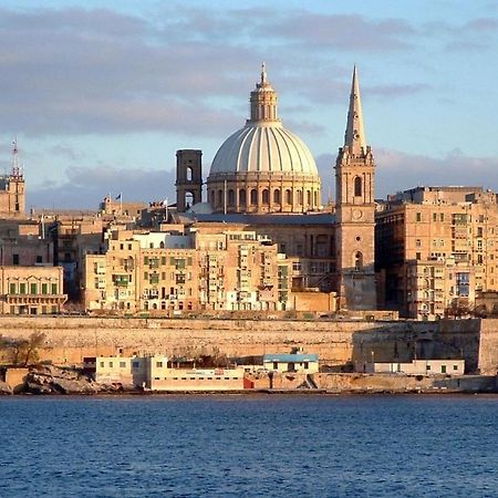 Superlative Apartment With Valletta And Harbour Views Sliema Exterior foto