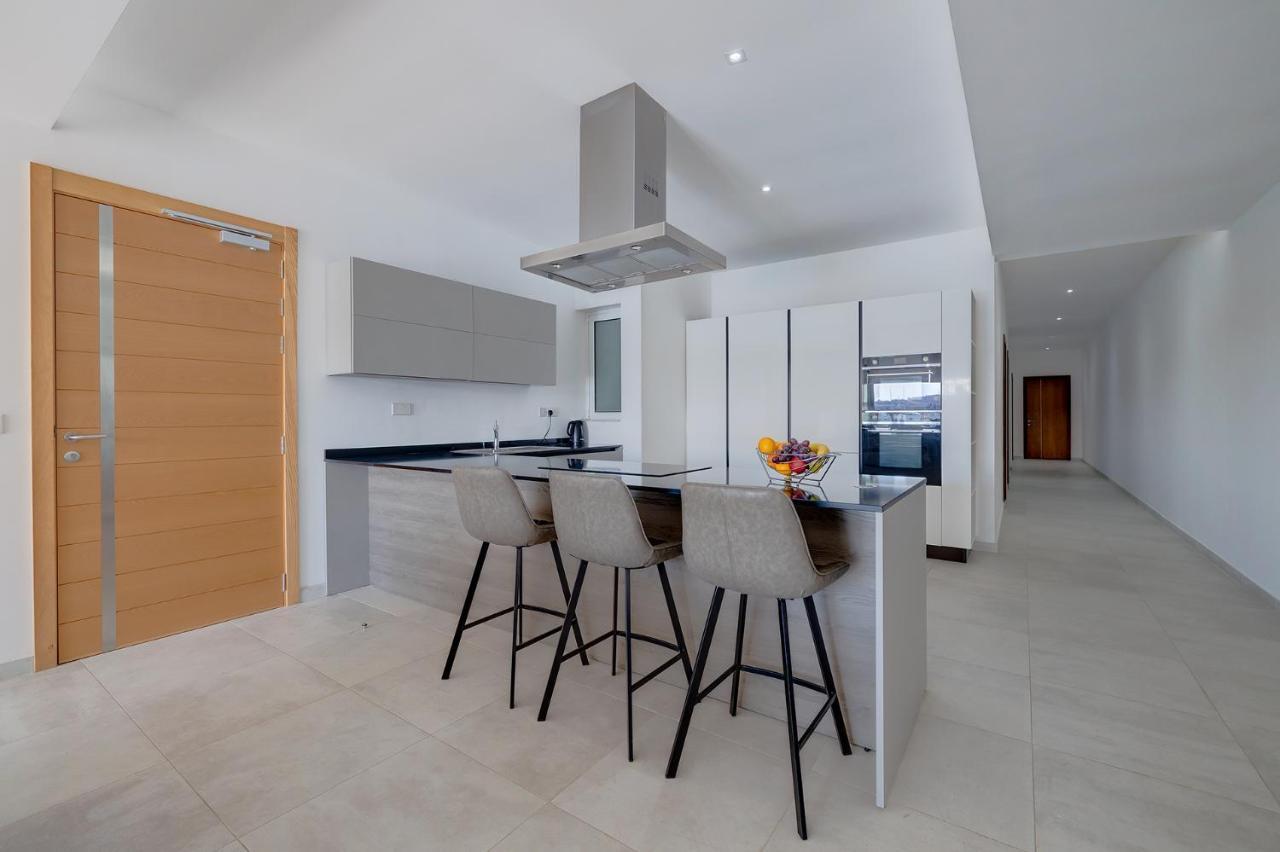Superlative Apartment With Valletta And Harbour Views Sliema Exterior foto