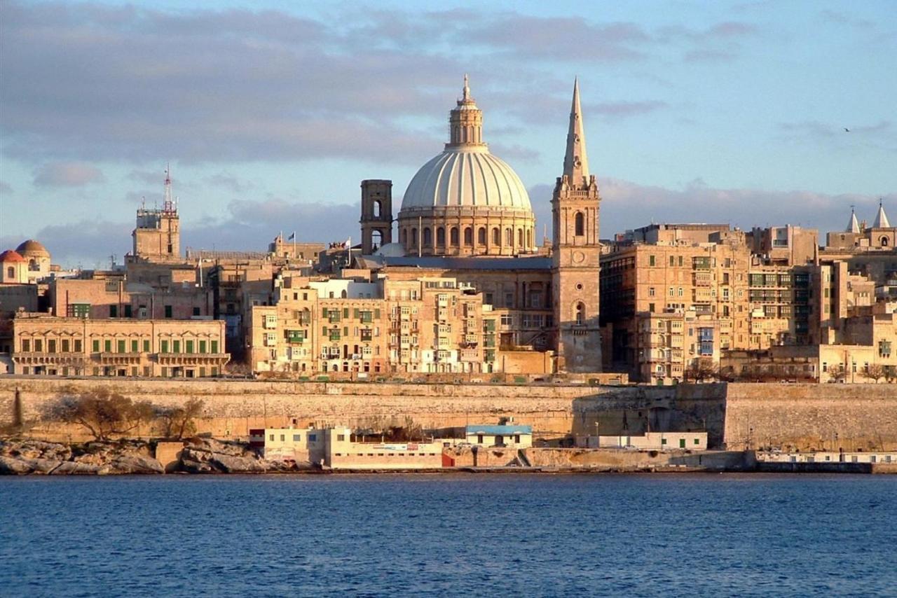 Superlative Apartment With Valletta And Harbour Views Sliema Exterior foto