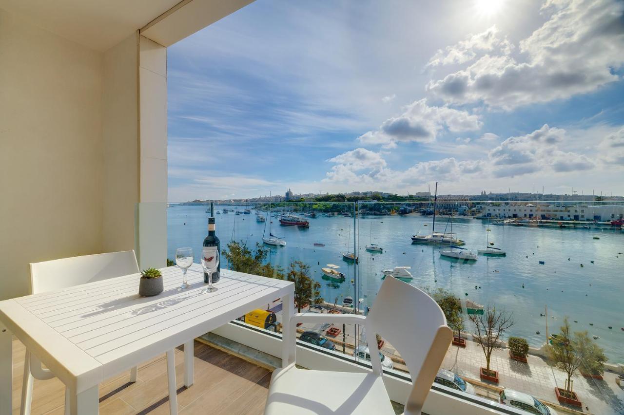 Superlative Apartment With Valletta And Harbour Views Sliema Exterior foto